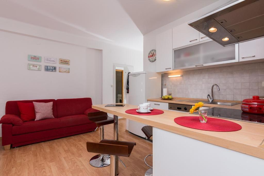 Near Old Town - Free Parking Apartment Zadar Luaran gambar